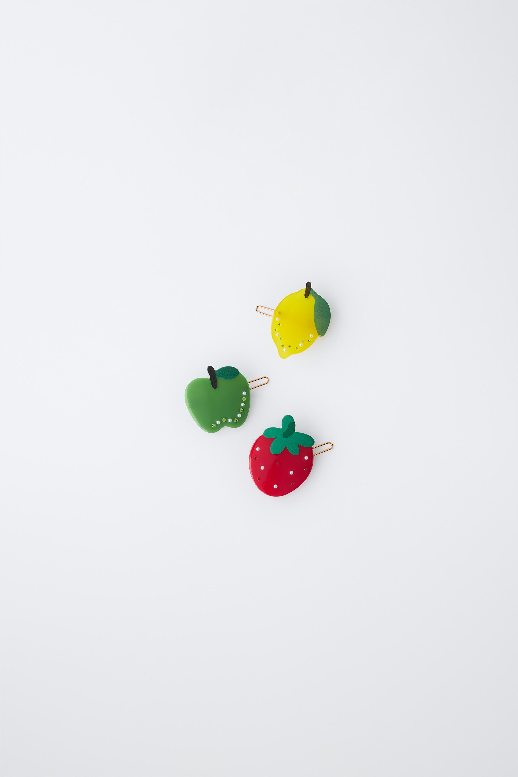 THREE-PACK OF FRUIT AND SPARKLY HAIR CLIPS